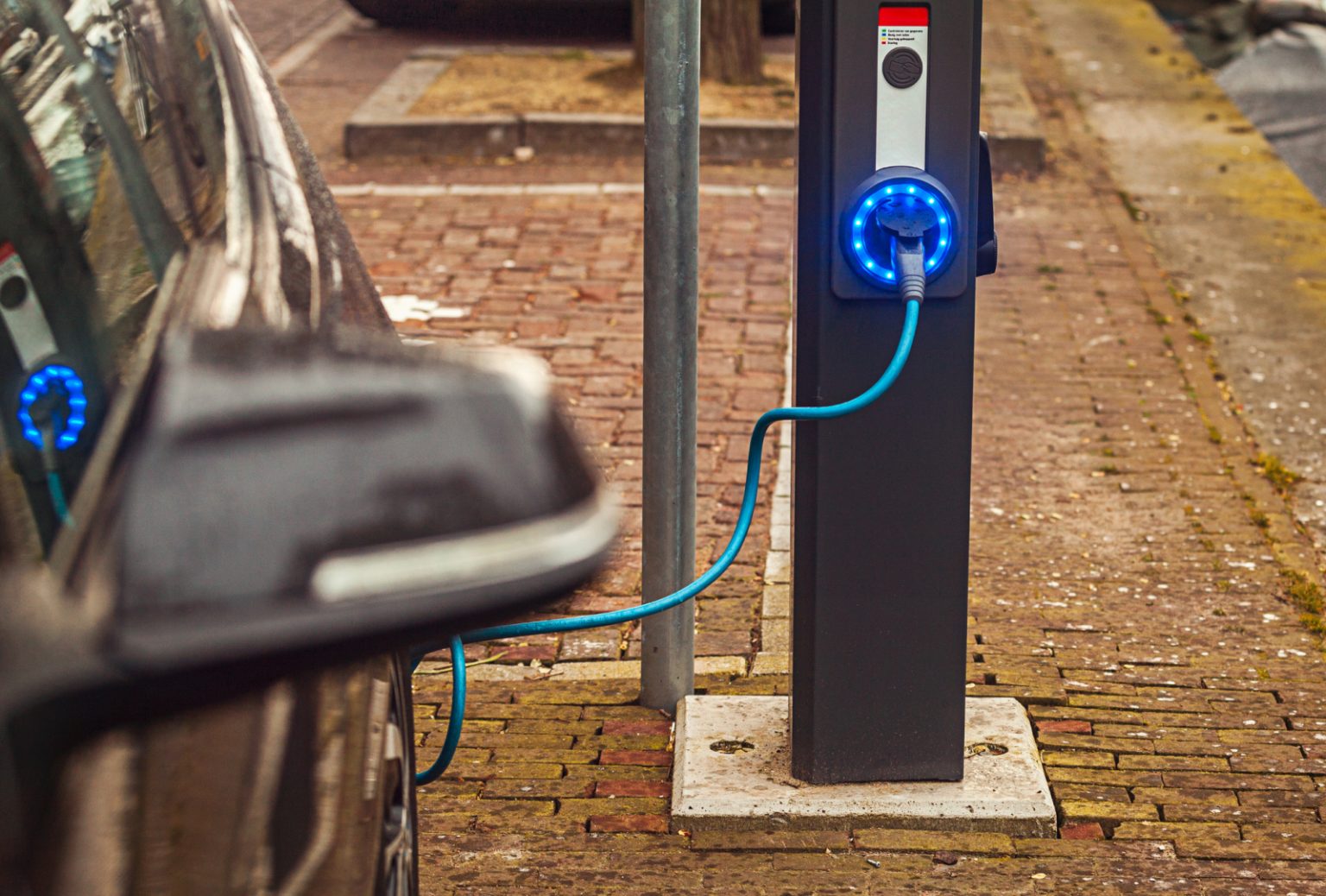 Wat Kost het Installeren van een Laadpaal door SL Elektro?